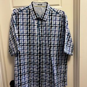 Bugatchi Short-Sleeve Blue and White Plaid Button-Down Shirt